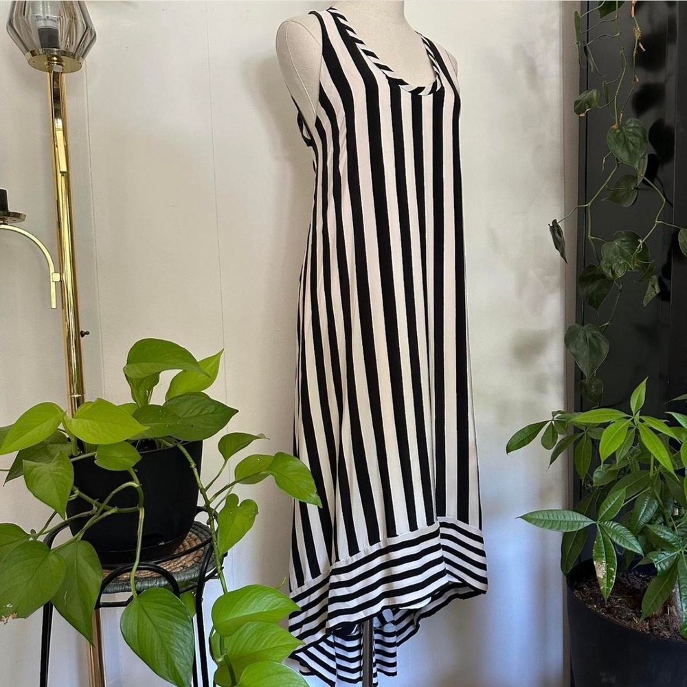 BCBG Max Azria Silk Striped Maxi Dress Black White Low Back Halter Size 4